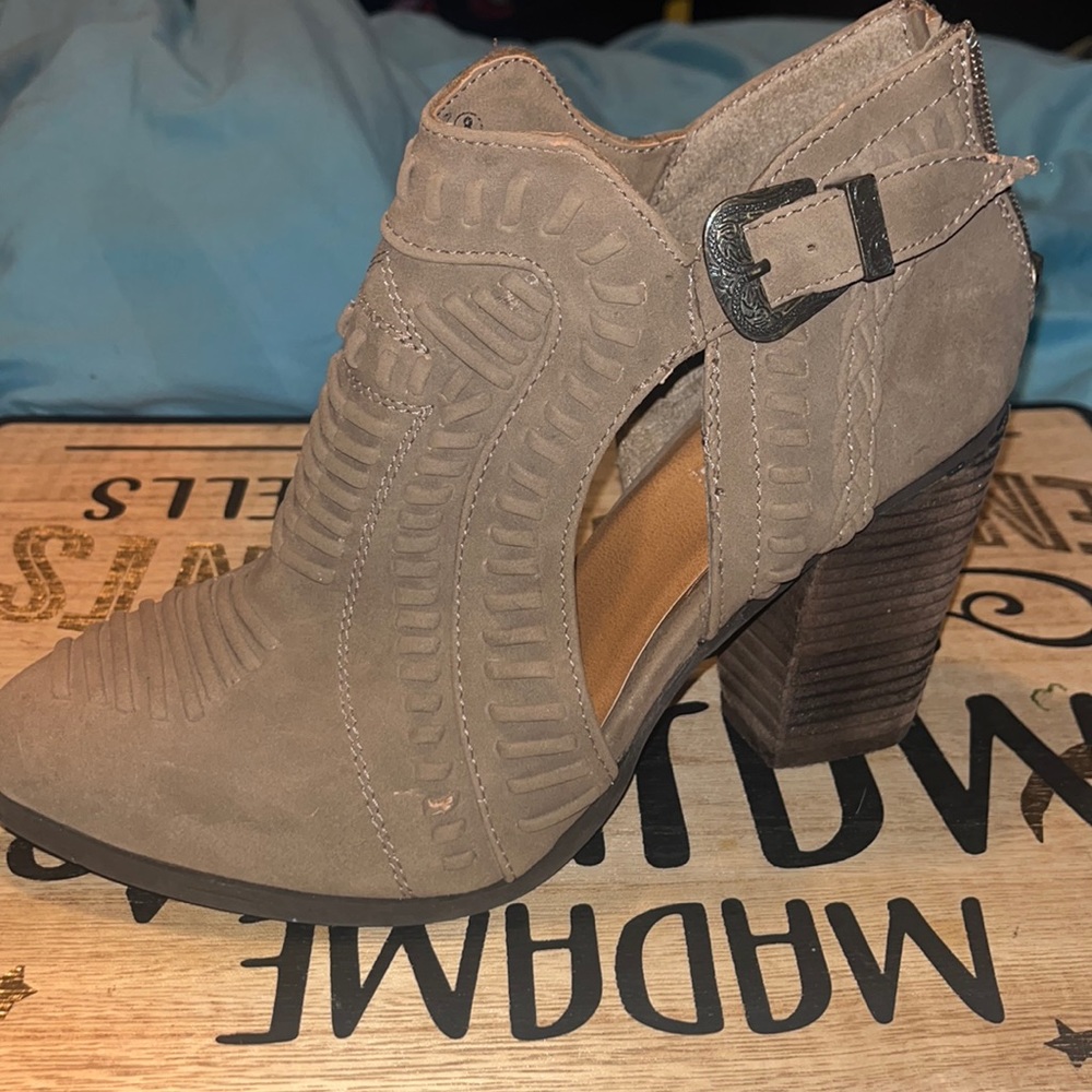 Not Rated “Nara” cutout western inspired booties in the color taupe US size 8